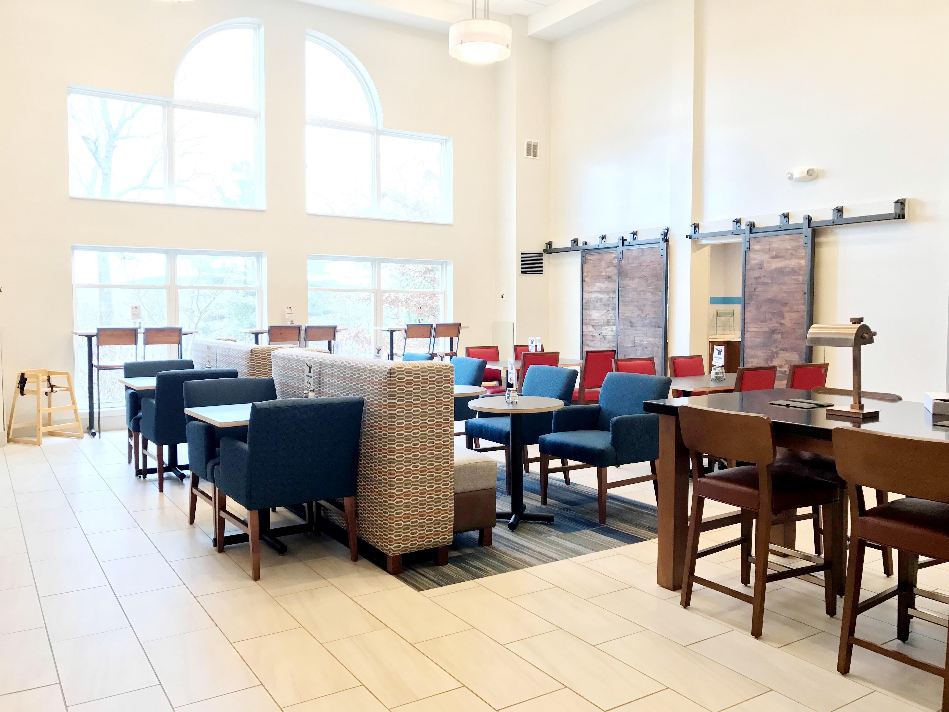 Express & By Ihg Hotel White River Junction
