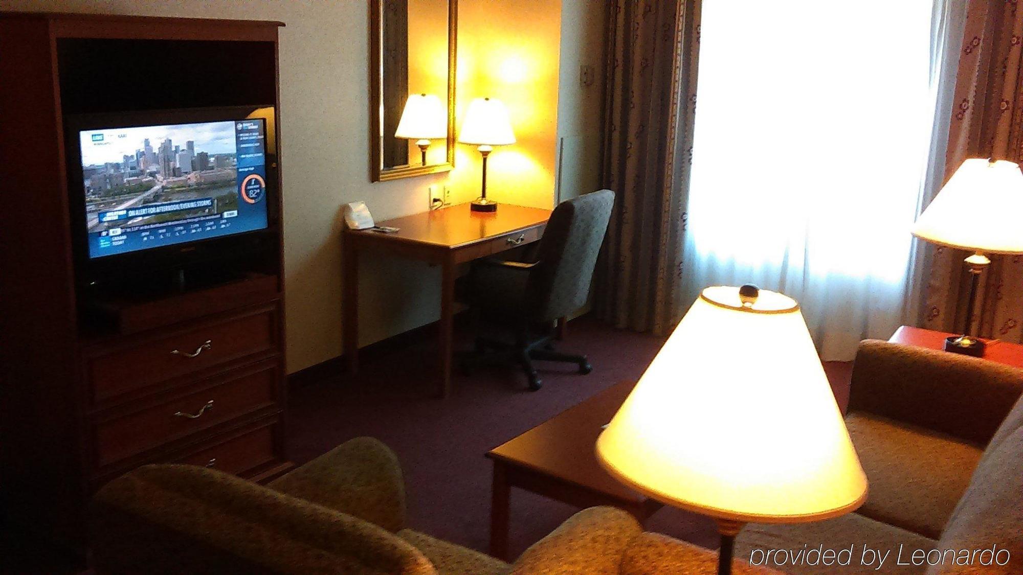 Express & By Ihg Hotel