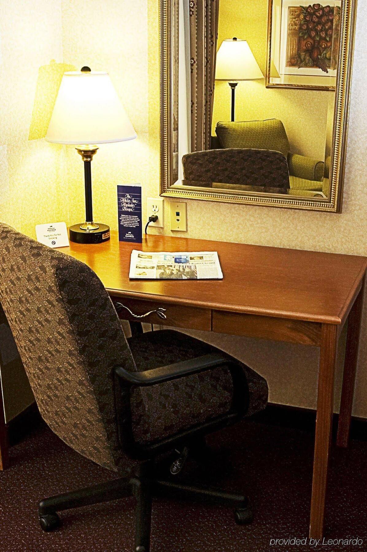 Hotel Express & By Ihg